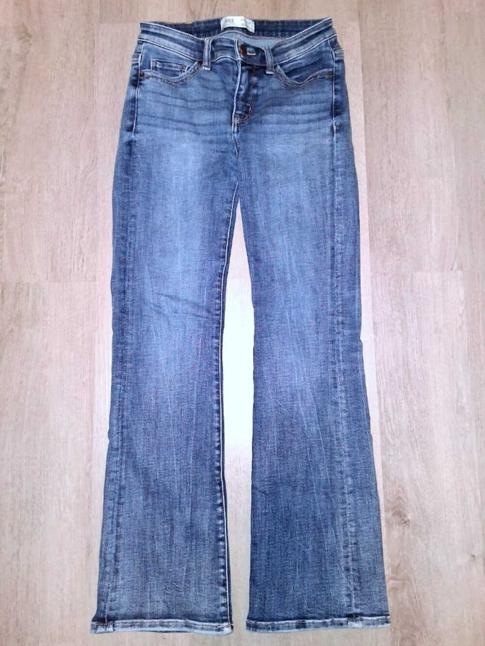BKE Payton Universal Fit Mid-Rise Bootcut Jeans Size 24 x 31 1/2 Distressed